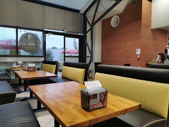 Opinii despre Länsi kebab & pizzeria în Turku - Ravintola-ala