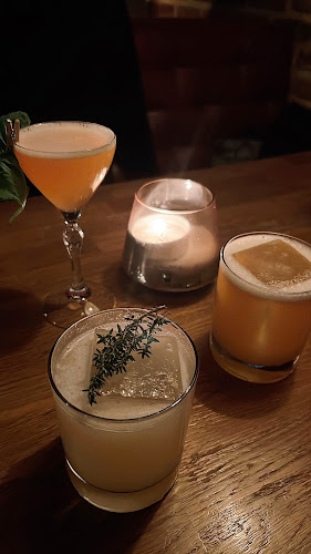 Comentarii opinii despre Gate A21