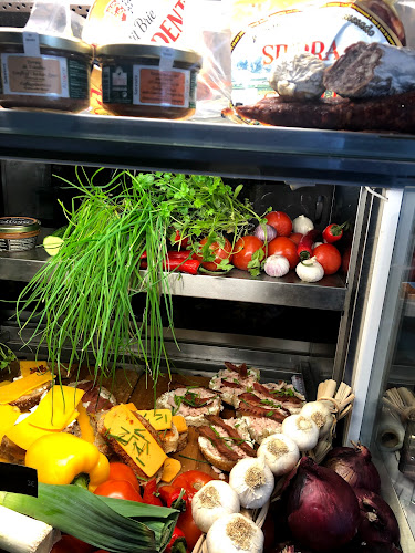 Pyynikintorin Liha ja Kahvi - Ravintola-ala