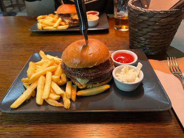 Reviews of Ravintola Korner Lounge & Bistro in Vantaa - Ravintola-ala