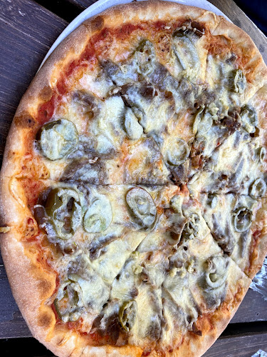 Istanbul Kebab Pizzeria - Ravintola-ala