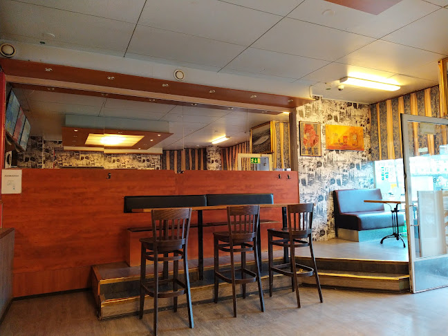 Opinii despre 06 Tori Kebab-Pizzeria în Pori - Ravintola-ala