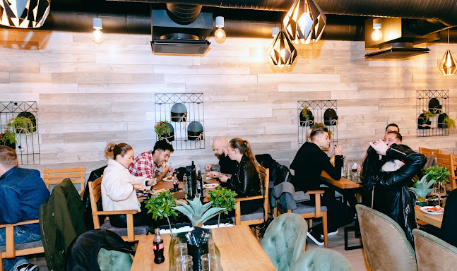 Naples Food & Wine Munkkiniemi