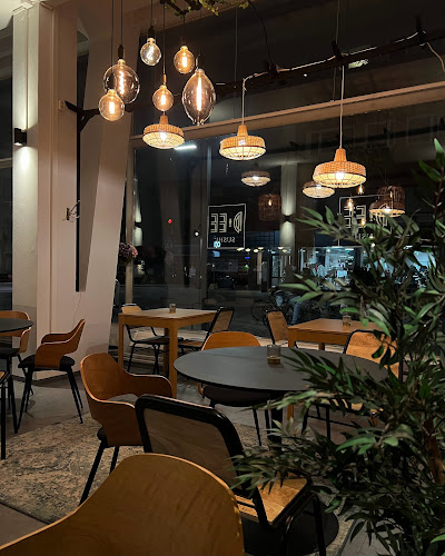 Opinii despre Dee Asian Cuisine Restaurant în Jyväskylä - Ravintola-ala