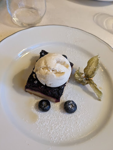 Ravintola Kolme Kruunua Phone number