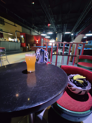 Comentarii opinii despre Corona Baari & Biljardi