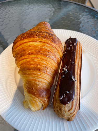 Le Jardin - French Café and Bakery - Ravintola-ala