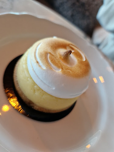 http://www.patisserieteemuaura.fi/