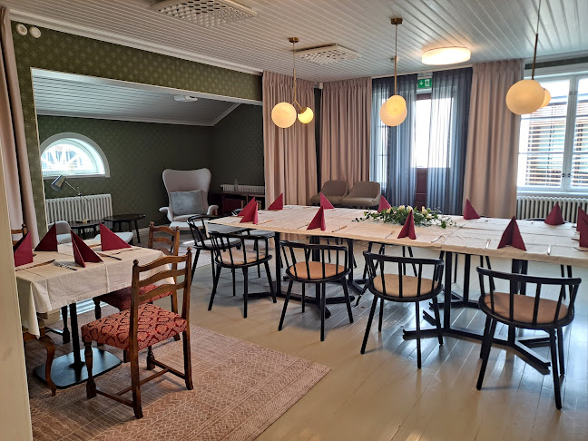 Comments and reviews of Vanha Räikkä