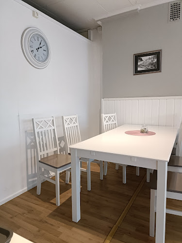 Kahvila Baakkelsi - Ravintola-ala