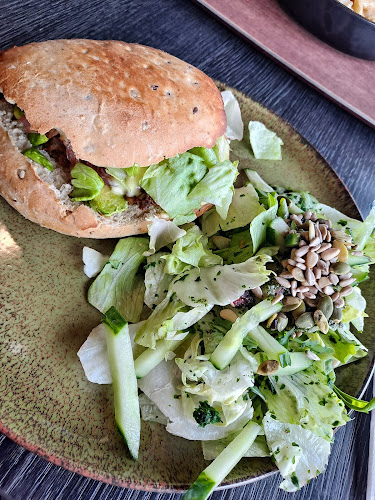 Opinii despre Kulmakonditoria Kerava în Kerava - Ravintola-ala