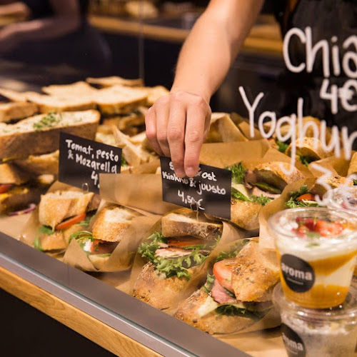 Opinii despre Aroma Bageri & Konditori GW Galleria în Vaasa - Ravintola-ala