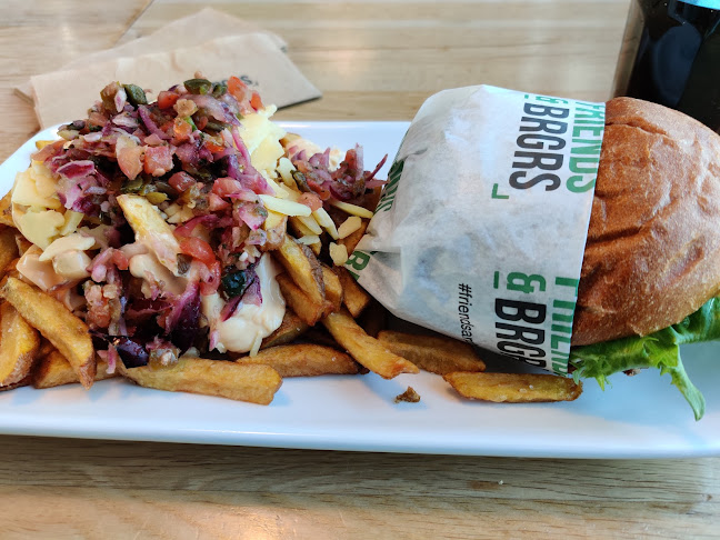 https://www.friendsandbrgrs.fi/