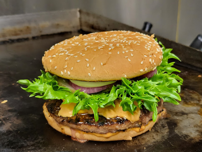 Naukkaava Käki - Lahti