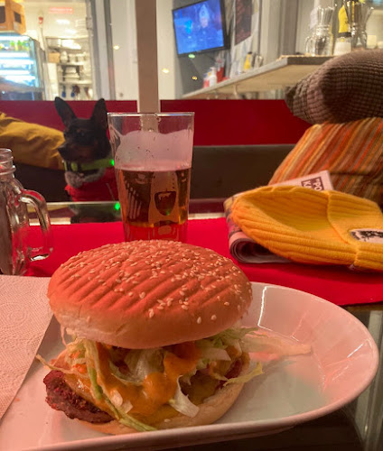 Comentarii opinii despre Aito Grilli