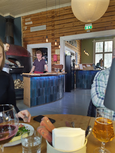 Rehtori Pizzeria & Cafe - Ravintola-ala