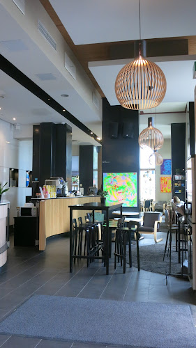 Comentarii opinii despre Helkan Baari