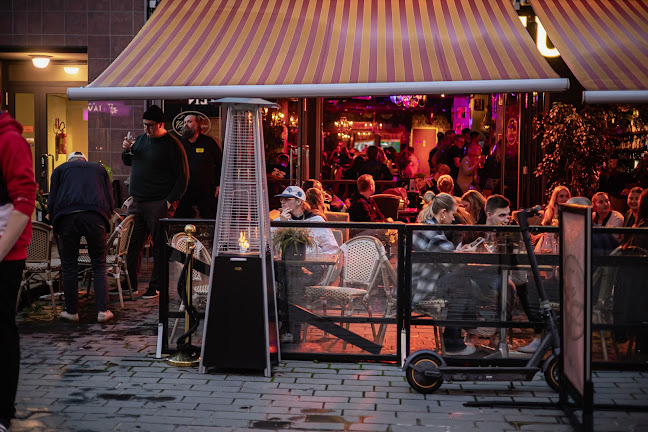Comments and reviews of Cafe Europa JKL