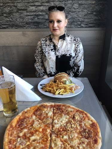 Pizza Roosa - Ravintola-ala