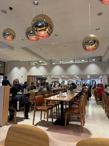 kulku sisäpihan kautta, Sofiankatu 1, 00170 Helsinki