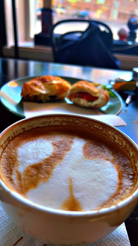 Le café Parisien - Ravintola-ala