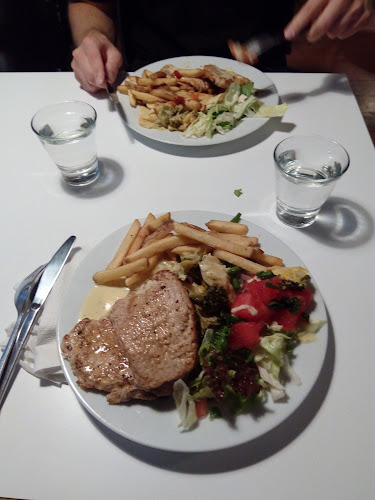 Opinii despre Nick's Food Design Aktia Areena în Kaarina - Ravintola-ala