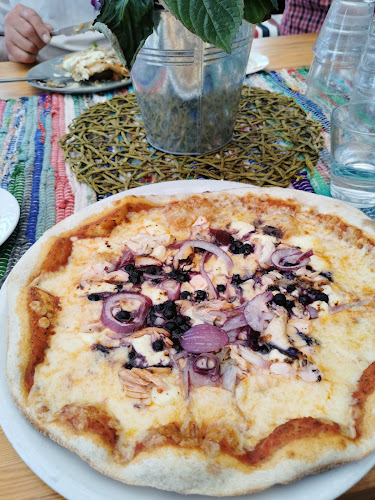 Sininen Hetki. Majoitus- ja ravitsemusliike, sauna ja kokoustilat meren äärellä. - Kaskinen