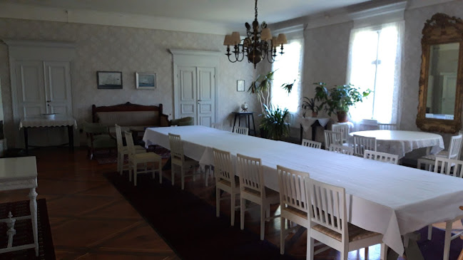 Petun kartanon Kahvila ja Puoti - Ravintola-ala