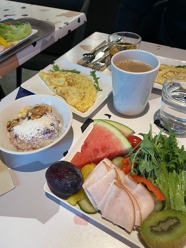 Puistokahvila Makia - Ravintola-ala