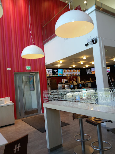 Opinii despre Hesburger Kuninkaanhaka în Pori - Ravintola-ala