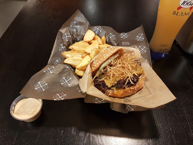 Boneless Ullanlinna - Ravintola-ala