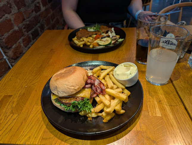 Läntinen Rantakatu 55, 20100 Turku