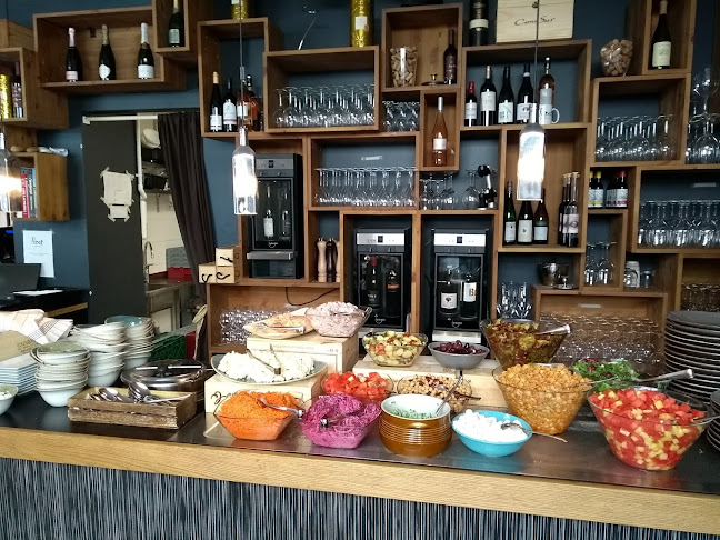 http://www.bistropopot.fi/