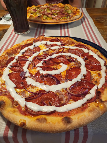 Opinii despre Classic Pizza Restaurant în Espoo - Ravintola-ala
