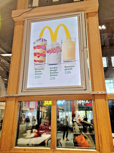 Opinii despre McDonald's Oulu Rotuaari în Oulu - Ravintola-ala