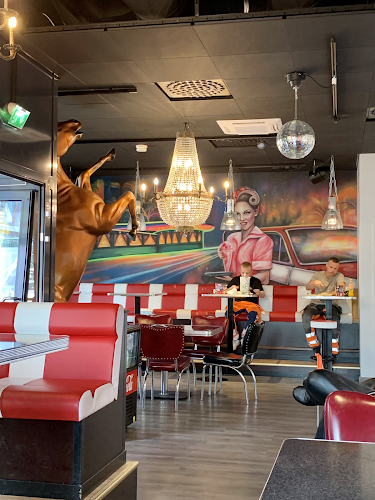 Mike's Diner, Tikkurila - Ravintola-ala