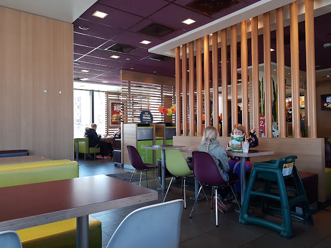 Comentarii opinii despre McDonald's Järvenpää