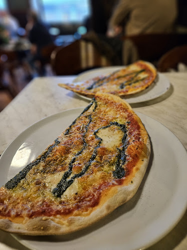 St. Urho's Pub - Ravintola-ala