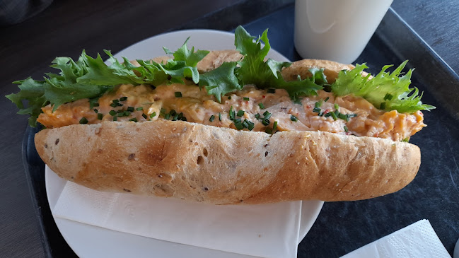 Comentarii opinii despre Rami Visulahti (Ramin Konditoria Kahvila Oy)