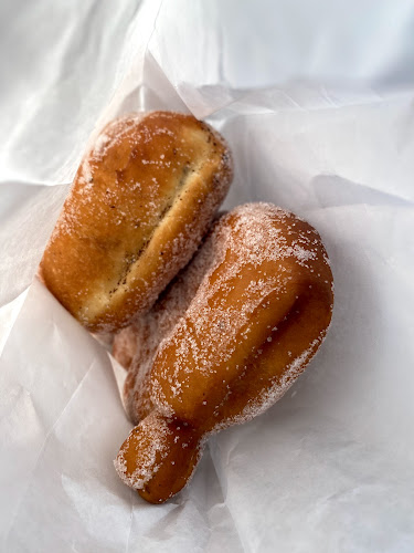 Comments and reviews of Leipomoliike Avikainen K E