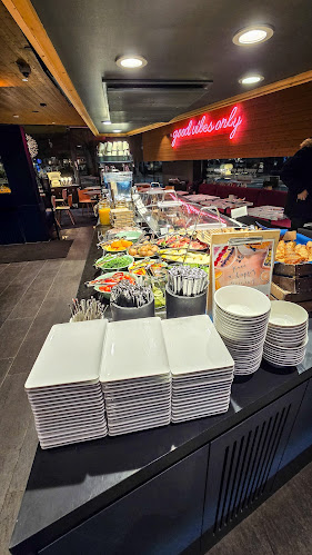 Puistokahvila Makia - Ravintola-ala