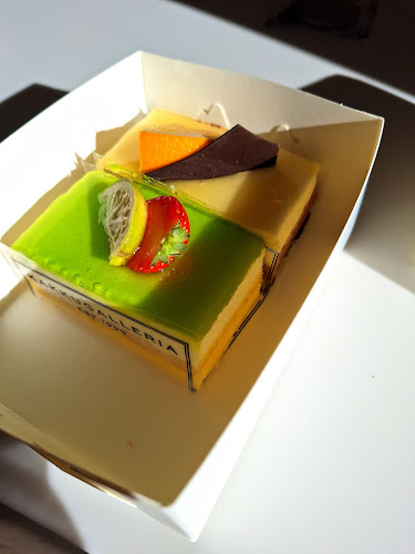 Comentarii opinii despre Kakkugalleria Fredrikinkatu