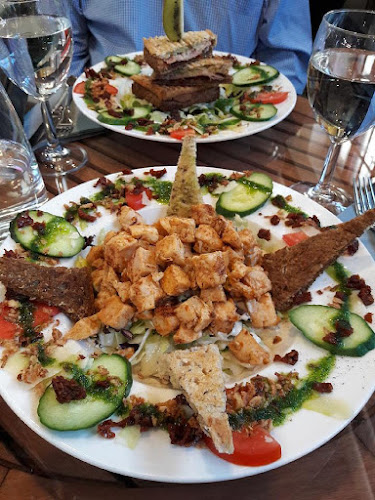 Opinii despre Bistro Kauppahalli în Vaasa - Ravintola-ala