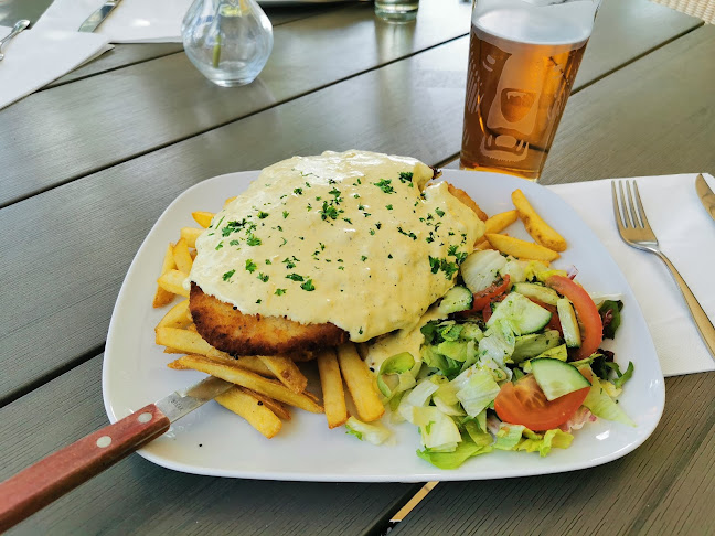 Kahvila-ravintola Hiidenpirtti