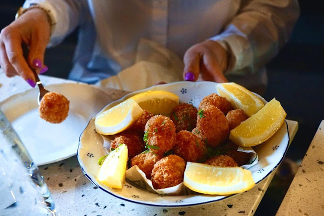 Comments and reviews of Oysters & Fish