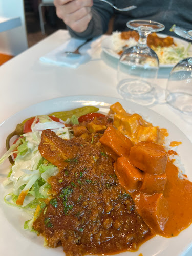 Comentarii opinii despre Momo & More Nepalese