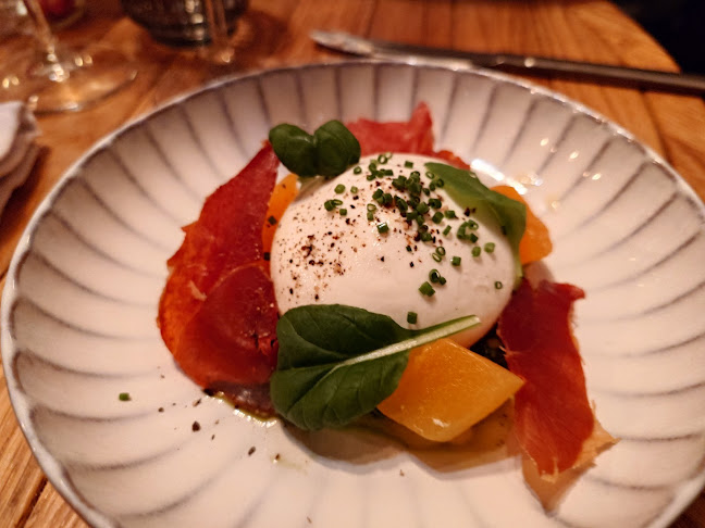 Gustav Kitchen & Bar