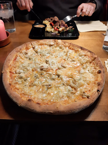 Tirilän Iskender Kebab-Pizzeria Phone number