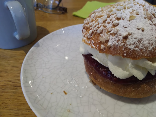 Päivöläntie 24, 00730 Helsinki