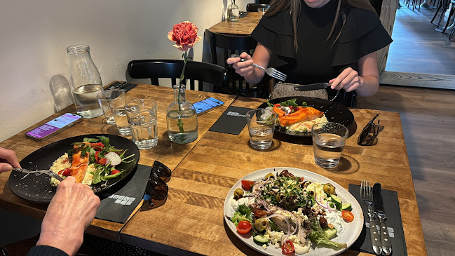 Comments and reviews of Blanko